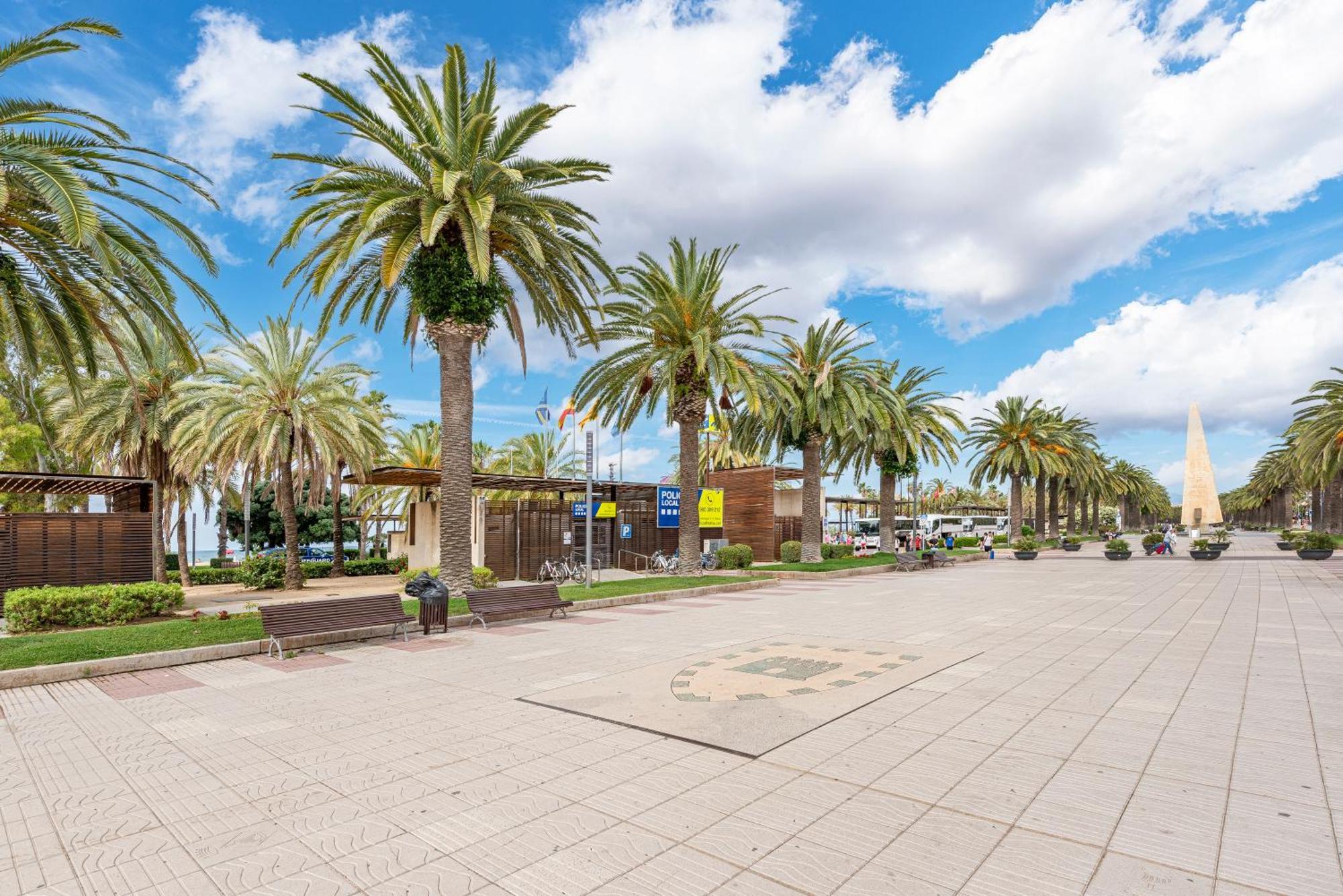 Andavar Salou Esterno foto